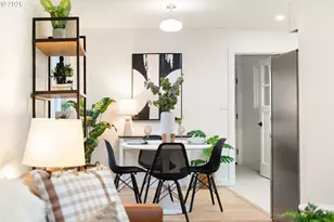 8301 N Hurst Ave, Portland, OR 97203 - Photo 21