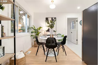 8301 N Hurst Ave, Portland, OR 97203 - Photo 23