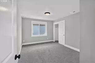 3676 SW Tegart Ln, Gresham, OR 97080 - Photo 9