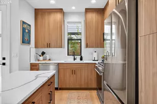 804 3rd St, Lake Oswego, OR 97034 - Photo 11