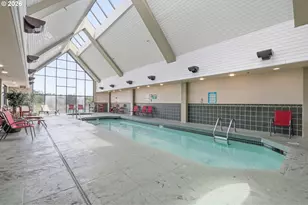 905 N Harbour Dr, Portland, OR 97217 - Photo 39