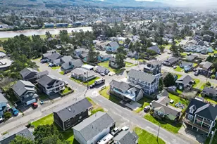 350 17th Ave, Seaside, OR 97138 - Photo 39