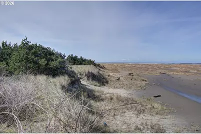 350 17th Ave, Seaside, OR 97138 - Photo 43