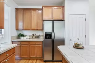 9575 SW Pihas St, Portland, OR 97223 - Photo 13