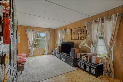 13045 SE Stark St #109, Portland, OR 97233 - Photo 5