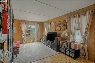 13045 SE Stark St, Portland, OR 97233 - Photo 5