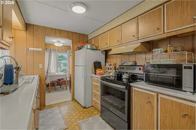 13045 SE Stark St #109, Portland, OR 97233 - Photo 9