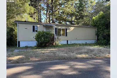 64 Outer Dr, Florence, OR 97439 - Photo 1