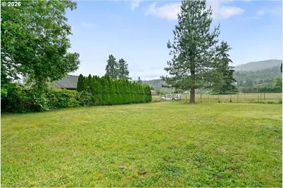 1190 SE Laurel St, Mill City, OR 97360 - Photo 31