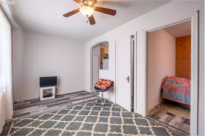 1541 SE 51st St, Lincoln City, OR 97367 - Photo 5