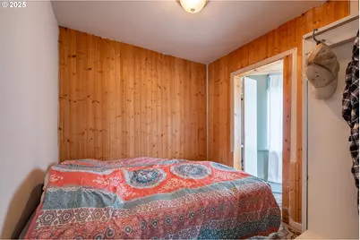 1541 SE 51st St, Lincoln City, OR 97367 - Photo 13