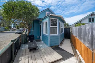 1541 SE 51st St, Lincoln City, OR 97367 - Photo 17