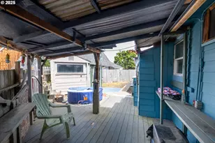 1541 SE 51st St, Lincoln City, OR 97367 - Photo 23