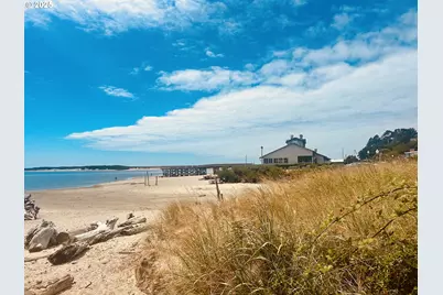 1541 SE 51st St, Lincoln City, OR 97367 - Photo 37