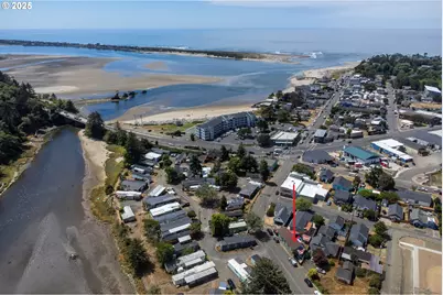 1541 SE 51st St, Lincoln City, OR 97367 - Photo 31