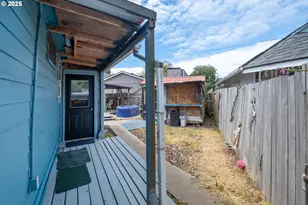 1541 SE 51st St, Lincoln City, OR 97367 - Photo 19