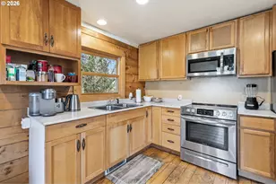 49164 McKenzie Hwy, Vida, OR 97488 - Photo 39