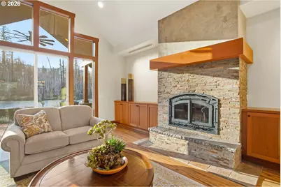 49164 McKenzie Hwy, Vida, OR 97488 - Photo 7