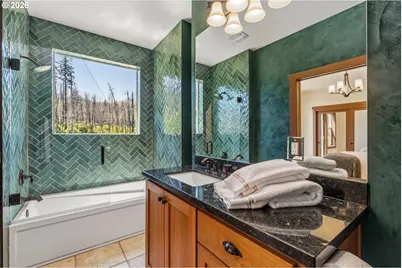 49164 McKenzie Hwy, Vida, OR 97488 - Photo 27
