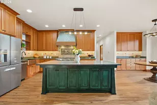 49164 McKenzie Hwy, Vida, OR 97488 - Photo 13