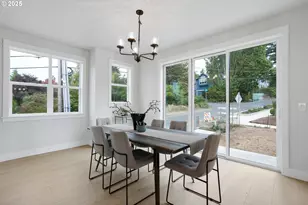 6024 SW 18th Dr, Portland, OR 97239 - Photo 11