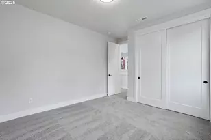 6024 SW 18th Dr, Portland, OR 97239 - Photo 39