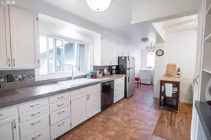 541 W 21st Ave, Eugene, OR 97405 - Photo 7