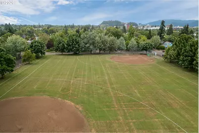 541 W 21st Ave, Eugene, OR 97405 - Photo 43