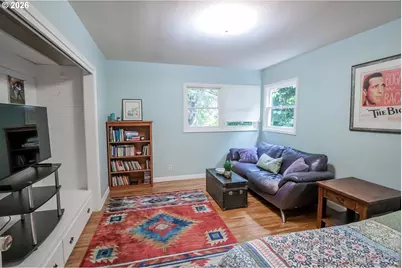 541 W 21st Ave, Eugene, OR 97405 - Photo 9