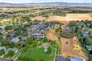 11700 Gemini, La Grande, OR 97850 - Photo 1