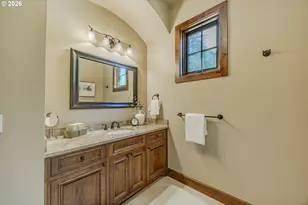 27520 Erickson Rd, Eugene, OR 97402 - Photo 17