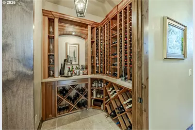 27520 Erickson Rd, Eugene, OR 97402 - Photo 13