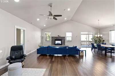 6451 Dogwood St, Springfield, OR 97478 - Photo 11