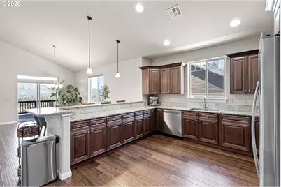 6451 Dogwood St, Springfield, OR 97478 - Photo 9