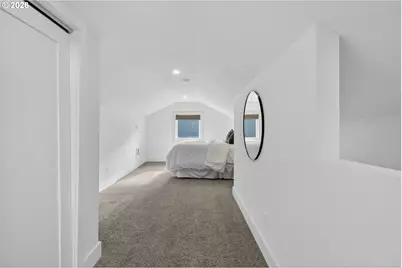 711 W 24th St, Vancouver, WA 98660 - Photo 17