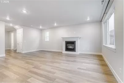 7876 NW Eleanor Ave, Portland, OR 97229 - Photo 7