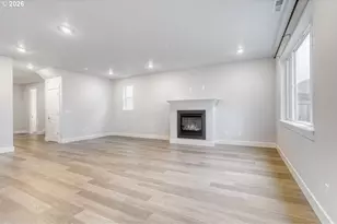 7876 NW Eleanor Ave, Portland, OR 97229 - Photo 7