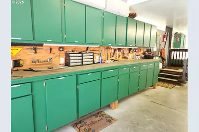 227 Lakeland Dr, Lakeside, OR 97449 - Photo 13