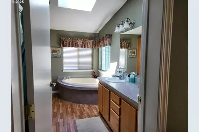 227 Lakeland Dr, Lakeside, OR 97449 - Photo 39