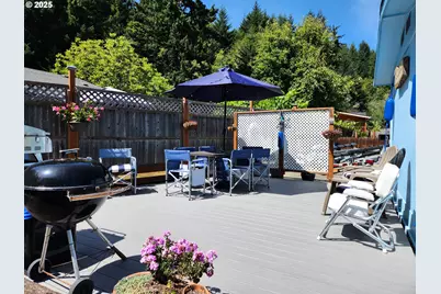 227 Lakeland Dr, Lakeside, OR 97449 - Photo 9