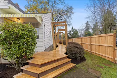 4830 NE 60th Ave, Portland, OR 97218 - Photo 5