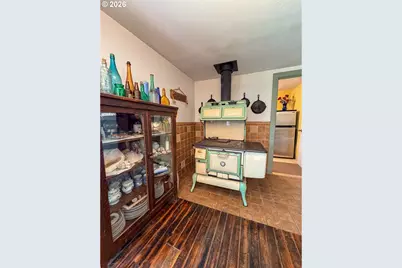 221 Cottonwood, Mount Vernon, OR 97865 - Photo 19