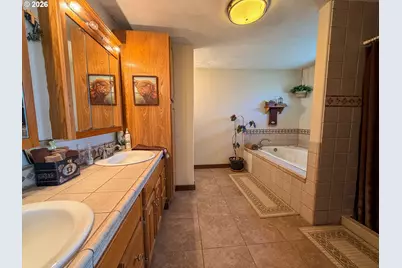 221 Cottonwood, Mount Vernon, OR 97865 - Photo 11