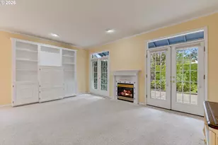 724 NE Pacific Dr, Fairview, OR 97024 - Photo 17
