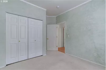 724 NE Pacific Dr, Fairview, OR 97024 - Photo 9