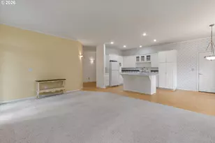724 NE Pacific Dr, Fairview, OR 97024 - Photo 15