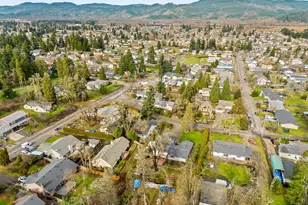 7027 S E St, Springfield, OR 97478 - Photo 37