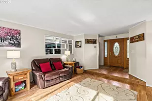 7027 S E St, Springfield, OR 97478 - Photo 7