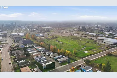 208 W Heintz St #2, Molalla, OR 97038 - Photo 21