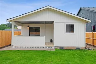 411 S 1st St, Silverton, OR 97381 - Photo 17